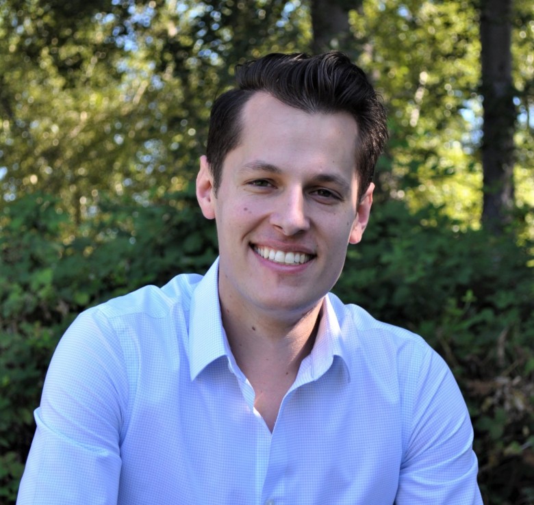 Daniel Estrada, DDS